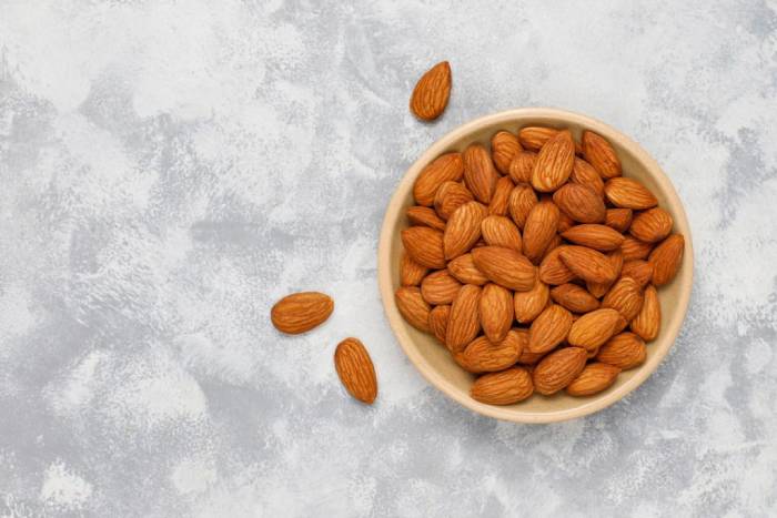 قیمت خرید بادام درجه یک صادراتی با فروش عمده